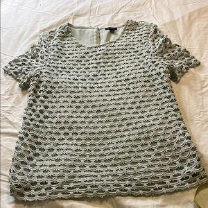 Ann Taylor Crochet Scallop Eyelet Short Sleeve top